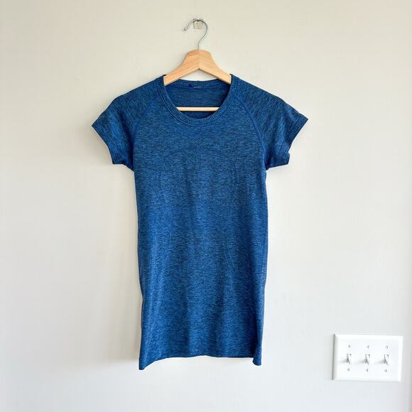 Lululemon Swiftly Tech Short Sleeve Crew Cerulean Blue / Black 6 - Picture 1 of 5